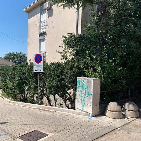 Sanela- Apartman Za Bezbrizan Odmor Crikvenica Extérieur photo