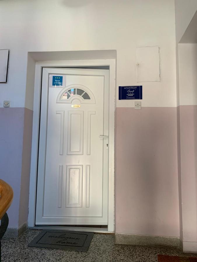Sanela- Apartman Za Bezbrizan Odmor Crikvenica Extérieur photo
